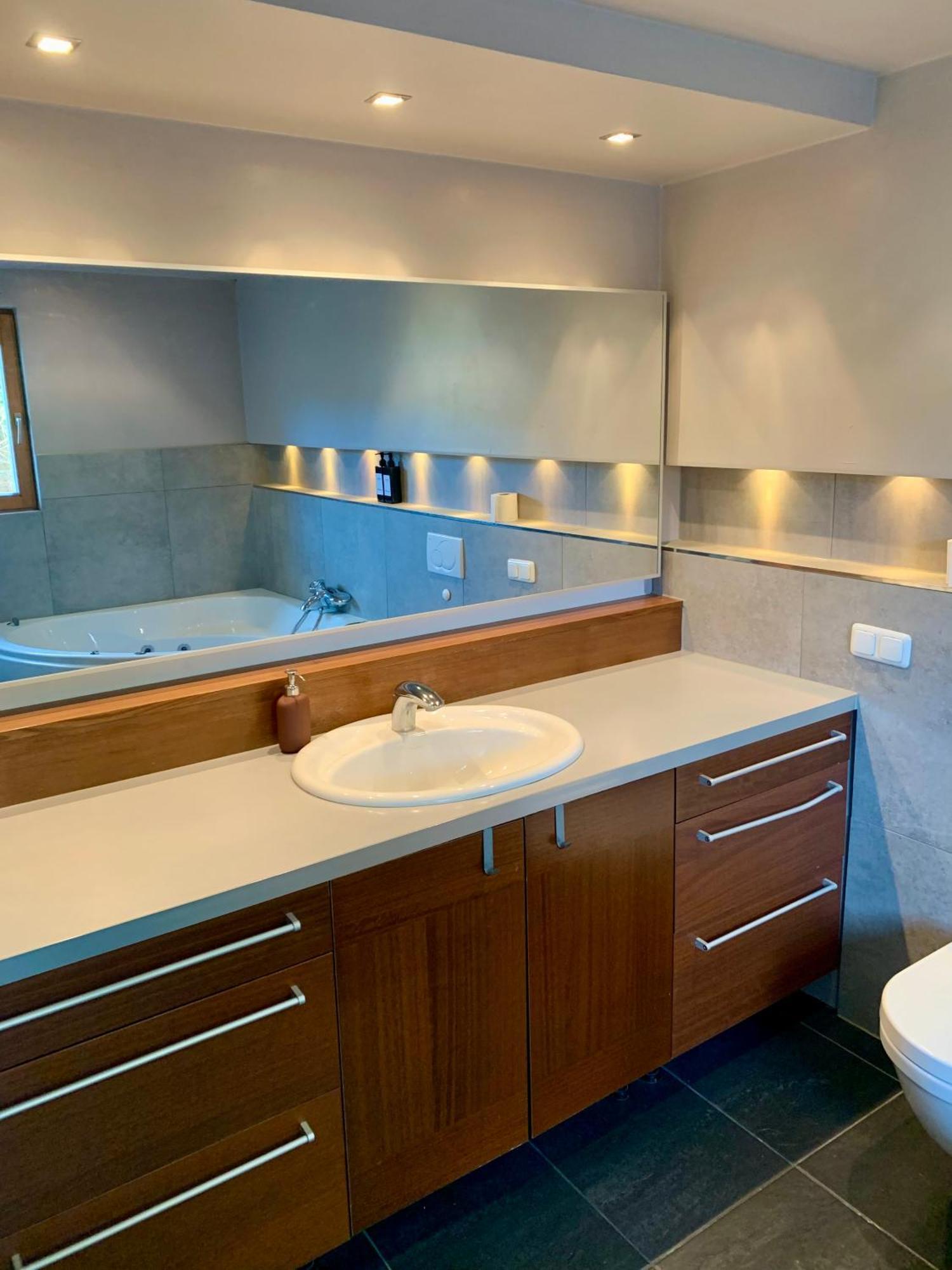 Kleines Reihenhaus Im Chiemgau Apartment Siegsdorf Bagian luar foto