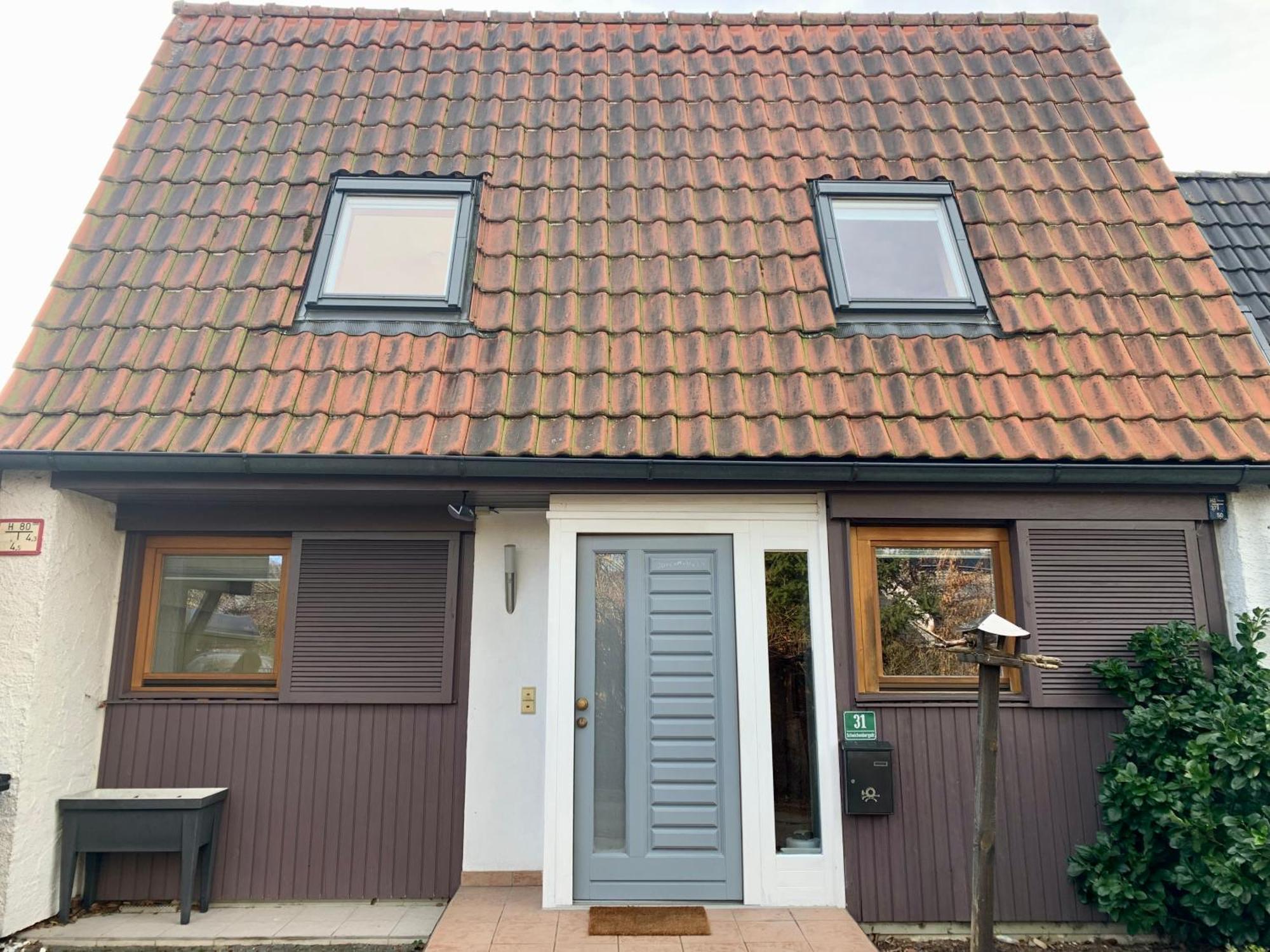Kleines Reihenhaus Im Chiemgau Apartment Siegsdorf Bagian luar foto